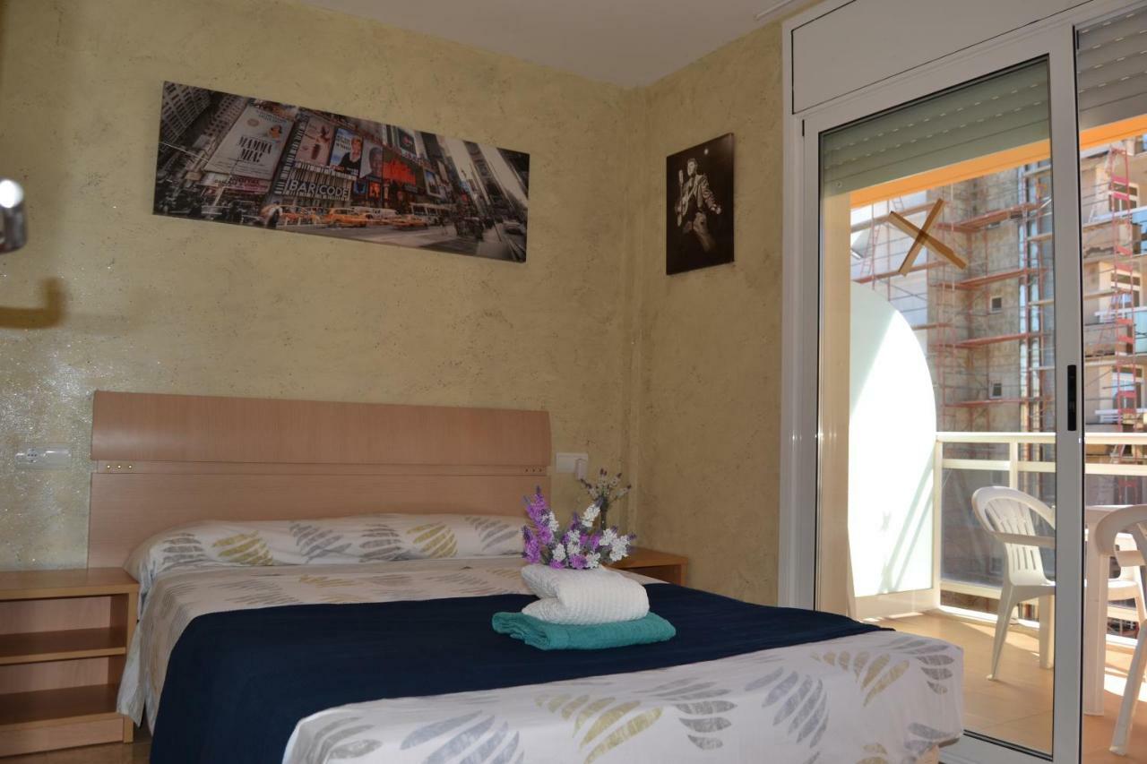 Fabuloso Apartamento Familiar Con Piscina En Salou Apartment ภายนอก รูปภาพ