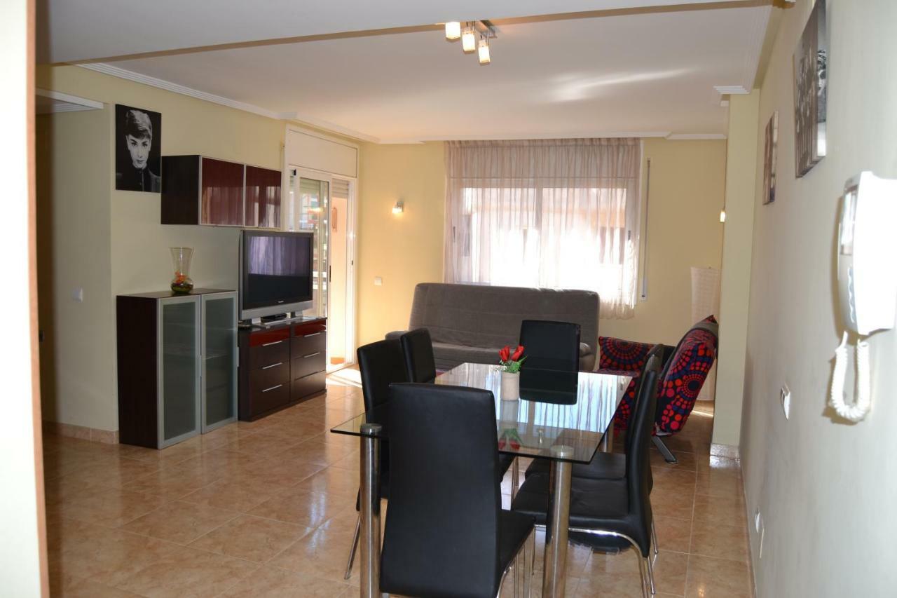 Fabuloso Apartamento Familiar Con Piscina En Salou Apartment ภายนอก รูปภาพ
